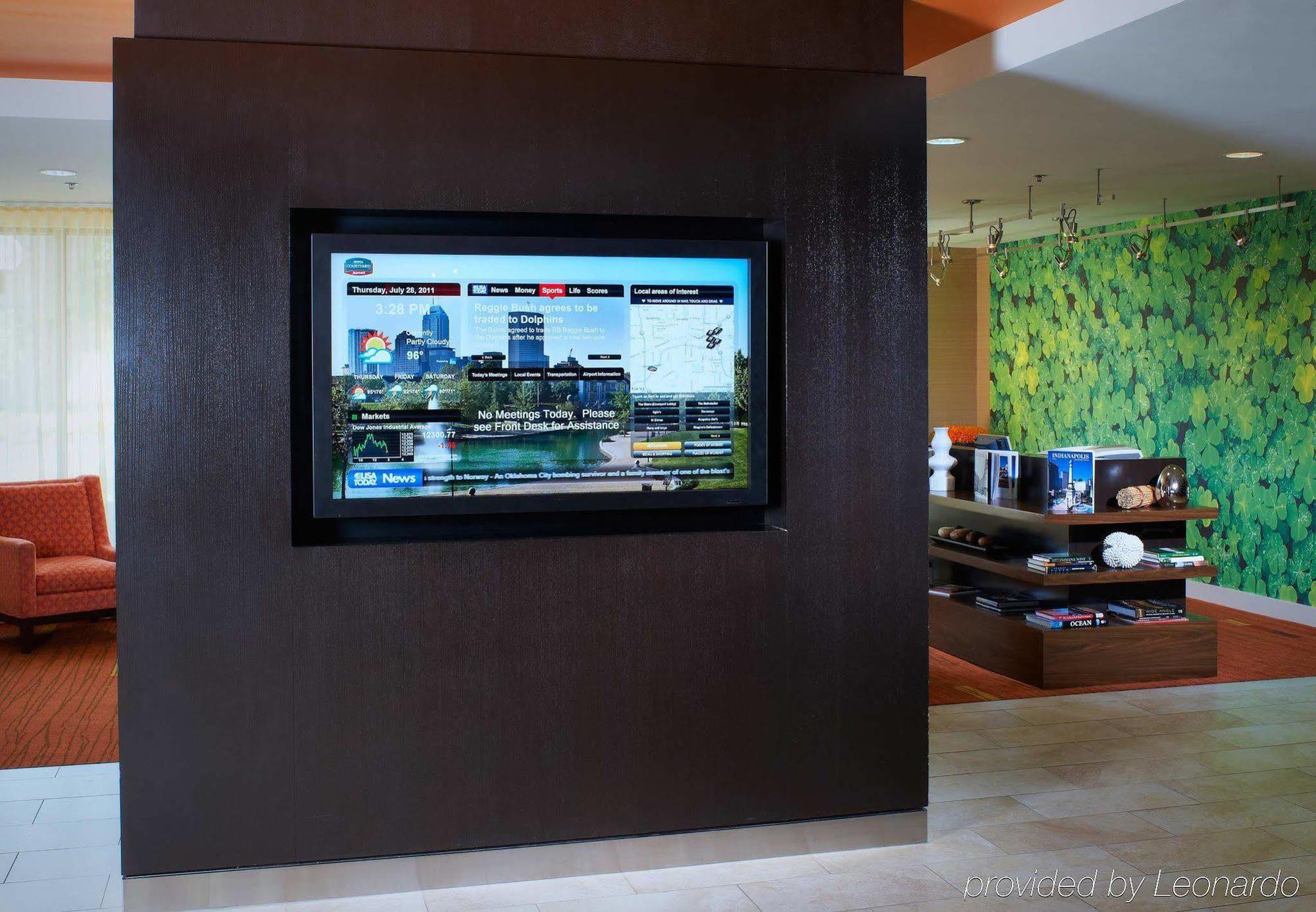 Отель Courtyard By Marriott Indianapolis Airport Экстерьер фото